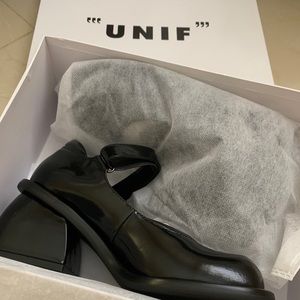 Size 7 UNIF Dot Mary Janes